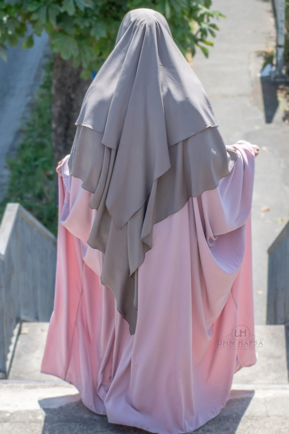 Abaya papillon Umm Hafsa - Image 19