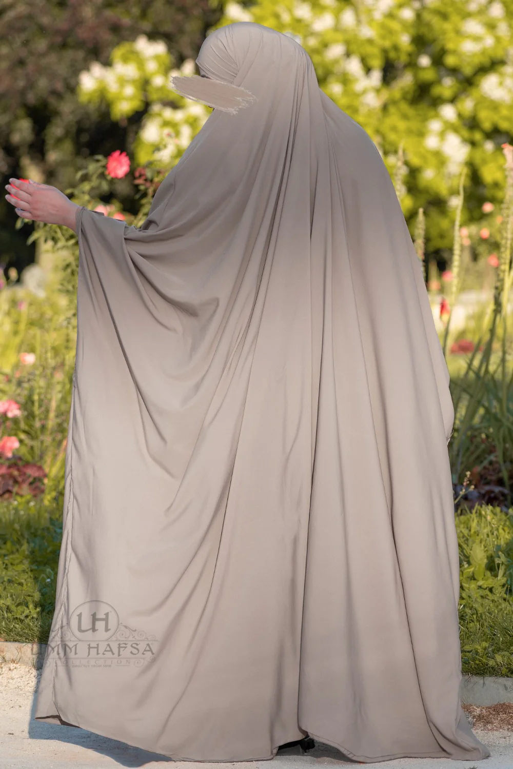 Big jilbab Saoudien Umm Hafsa - Image 19