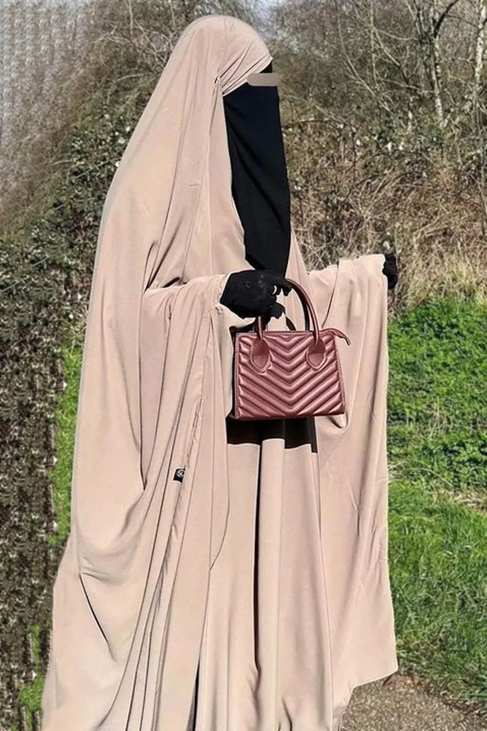 Big jilbab Saoudien Umm Hafsa - Image 27